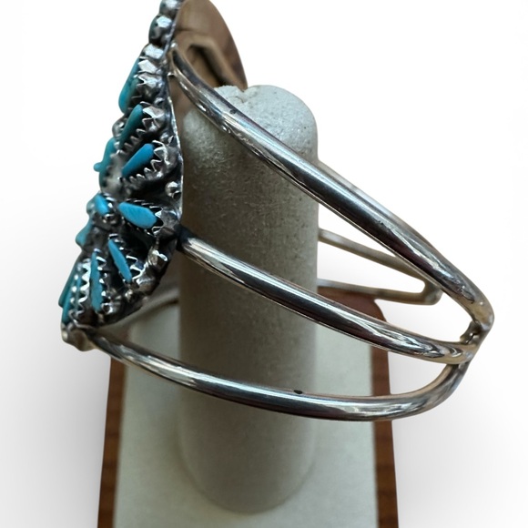 Genuine Sleeping Beauty Turquoise Sterling Silver Cuff Bracelet- Signed Cuff - Picture 9 of 16